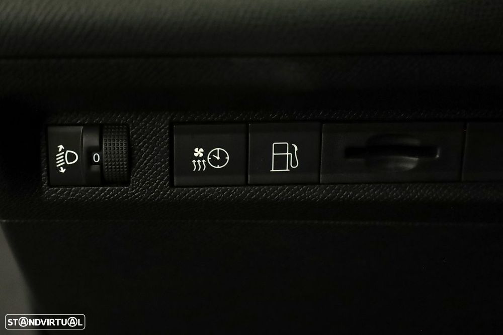 Peugeot 308 SW 1.6 Hybrid Allure e-EAT8 - 19