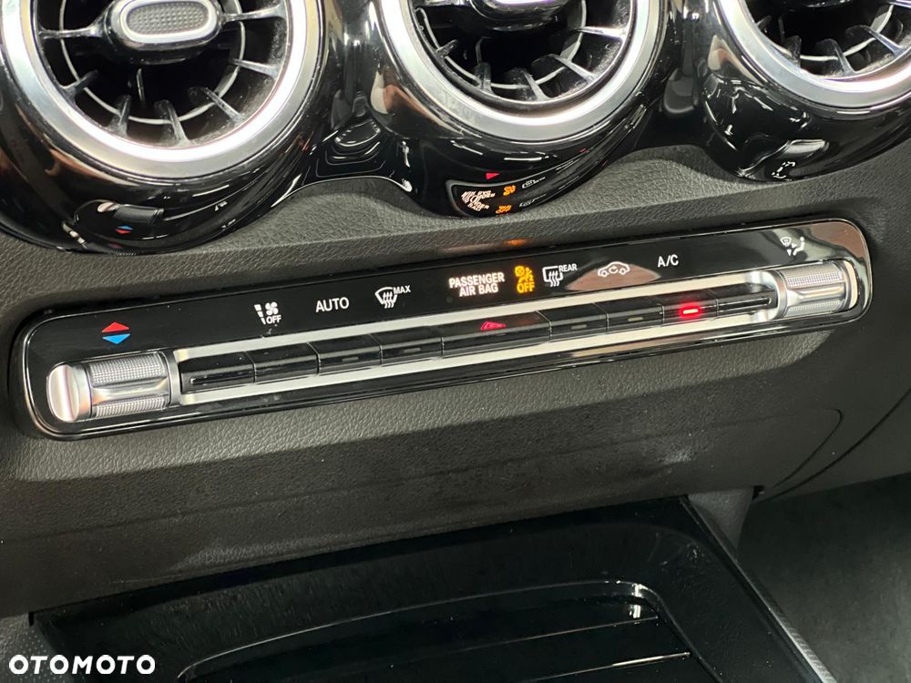 Mercedes-Benz GLB 200 Edition 1 7G-DCT - 32