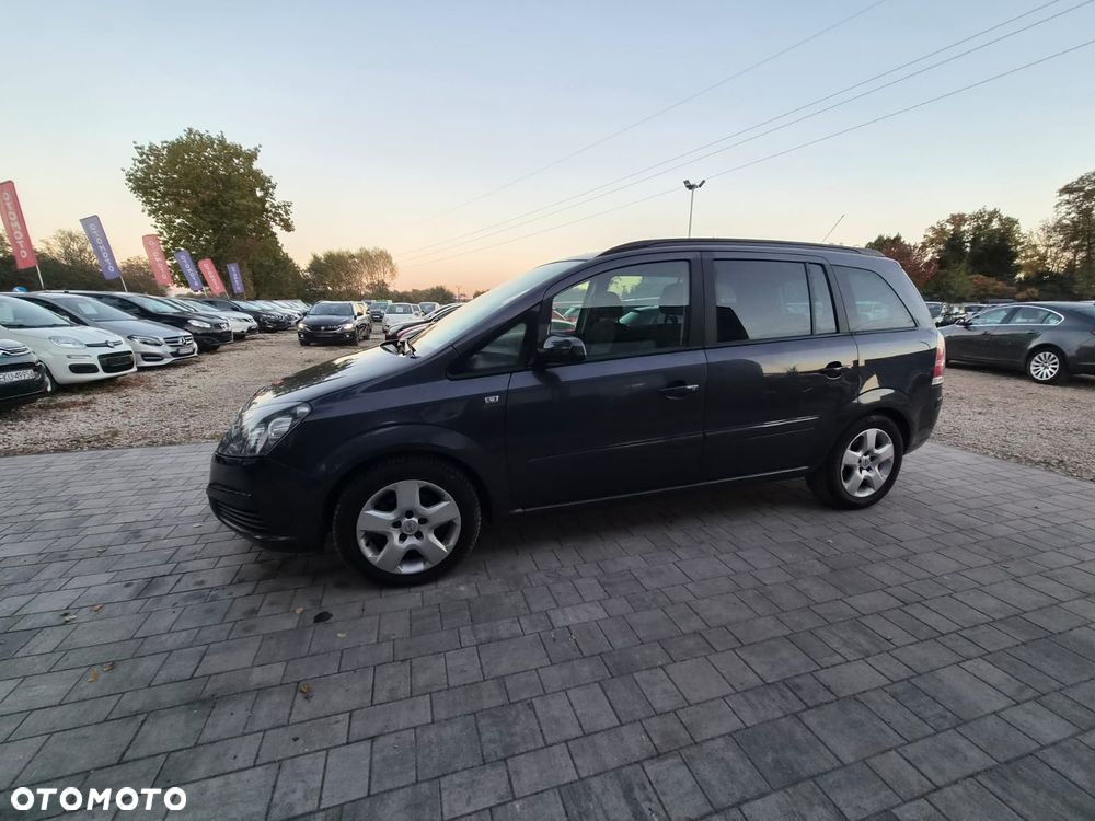 Opel Zafira 1.8 16V - 9