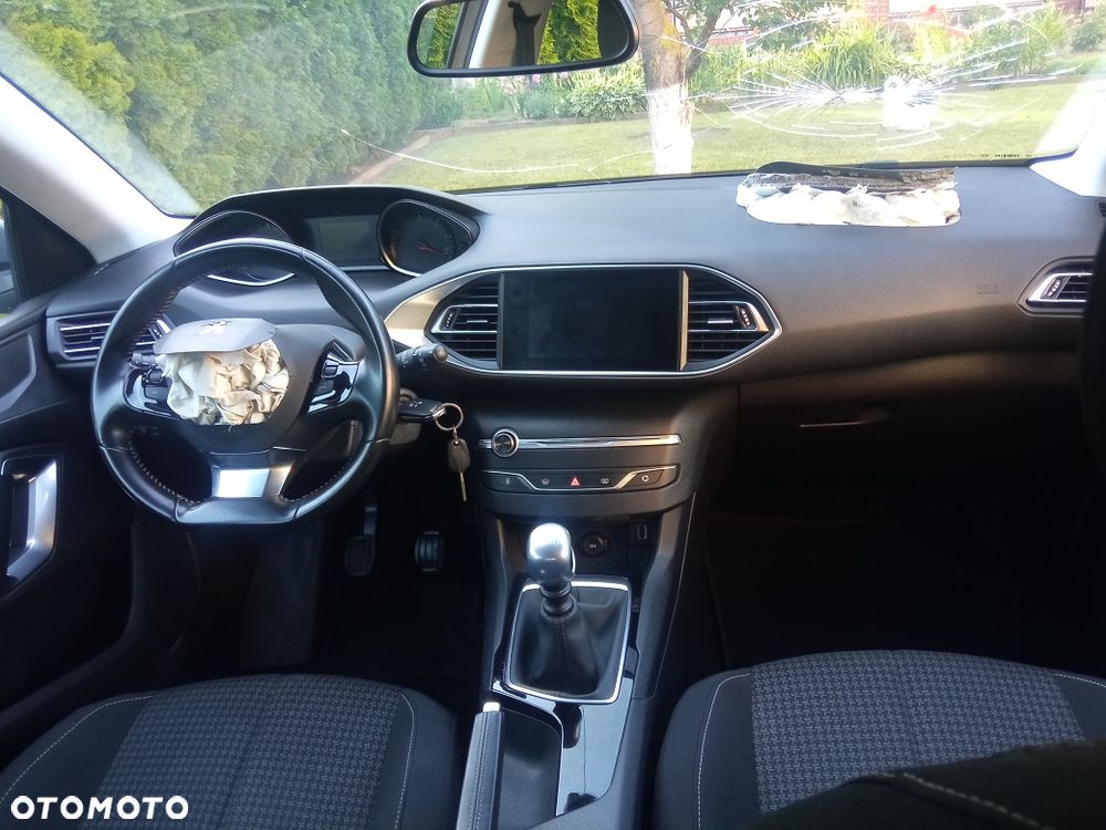 Peugeot 308 1.5 BlueHDi Business Line S&S - 18