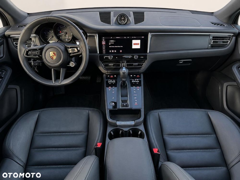 Porsche Macan T - 16
