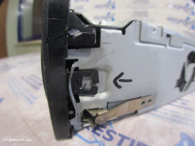 Radios 5G0035846A 5G0035846A VW GOLF 7 5G FASE 1 2014 1.6TDI 105CV 5P CINZA RATO ORIGINAL ZR_STDNAV Apoio Danificado VW GOLF 7 2013 2.0TDI 184CV 5P PRETO - 2