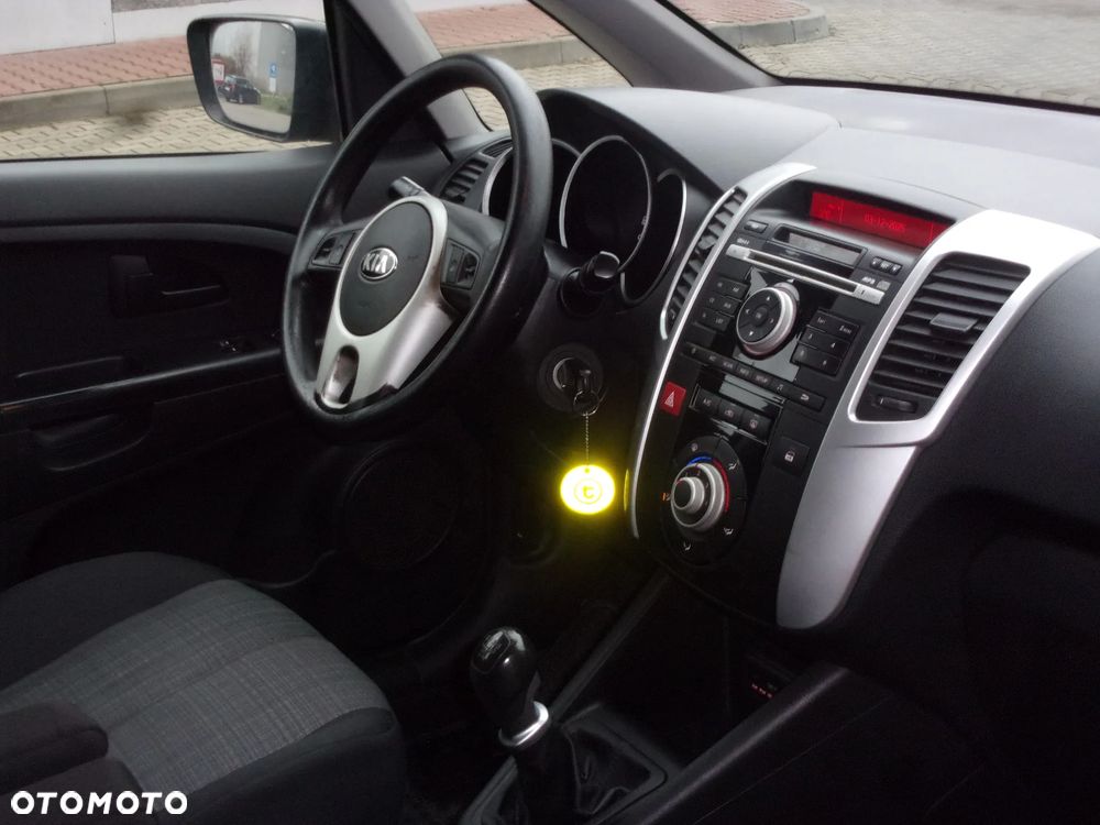 Kia Venga 1.4 S - 25