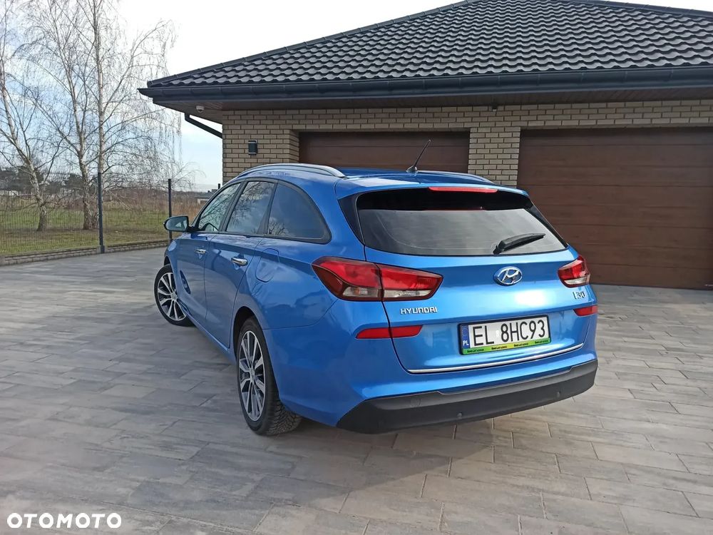 Hyundai i30 1.6 CRDi Premium - 3