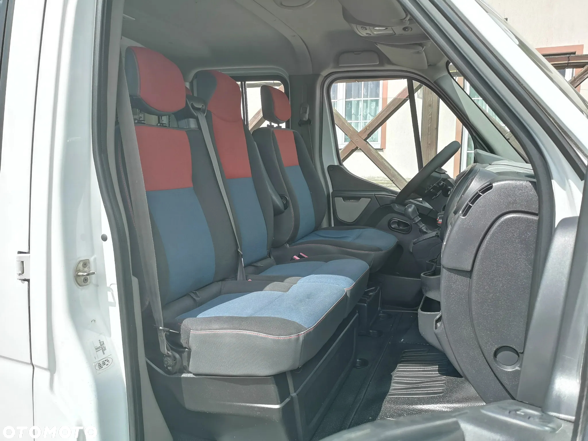 Renault Master 2.3dCi 150 - 12