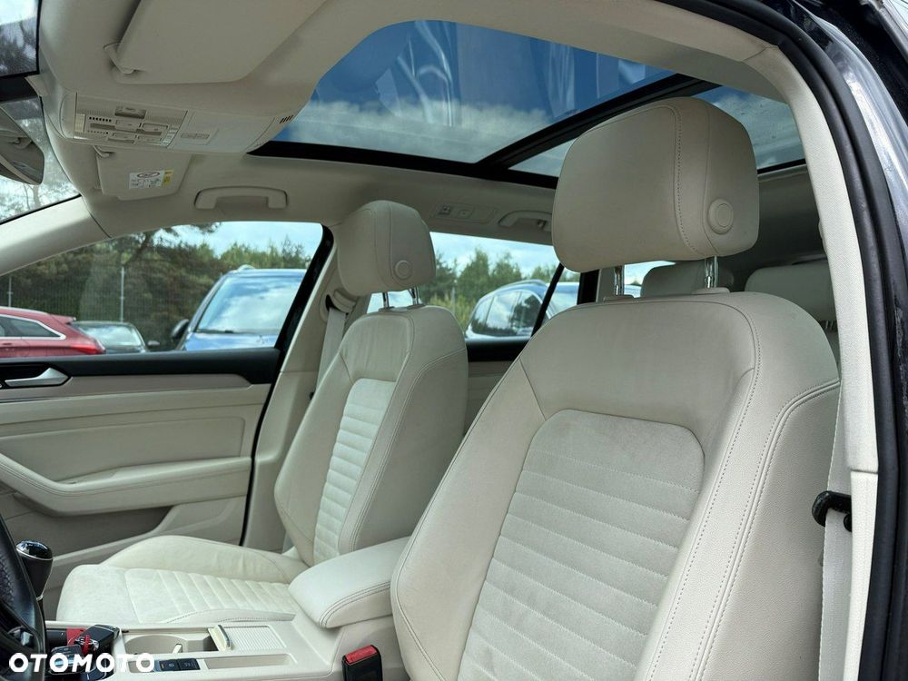 Volkswagen Passat - 6