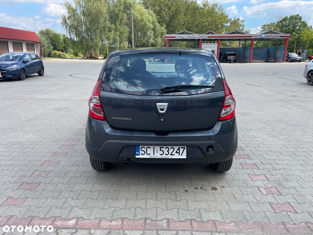 Dacia Sandero - 4