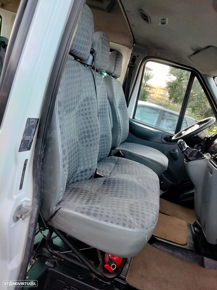 Ford Transit 330L 2.2 TDCi - 10