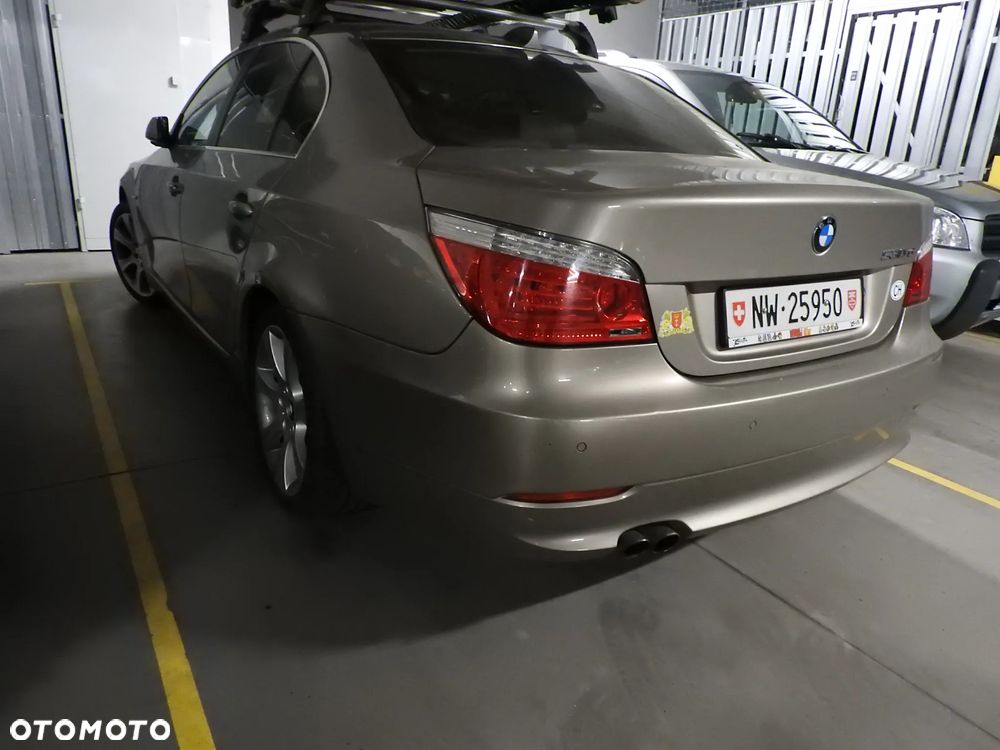 BMW Seria 5 530d xDrive - 2