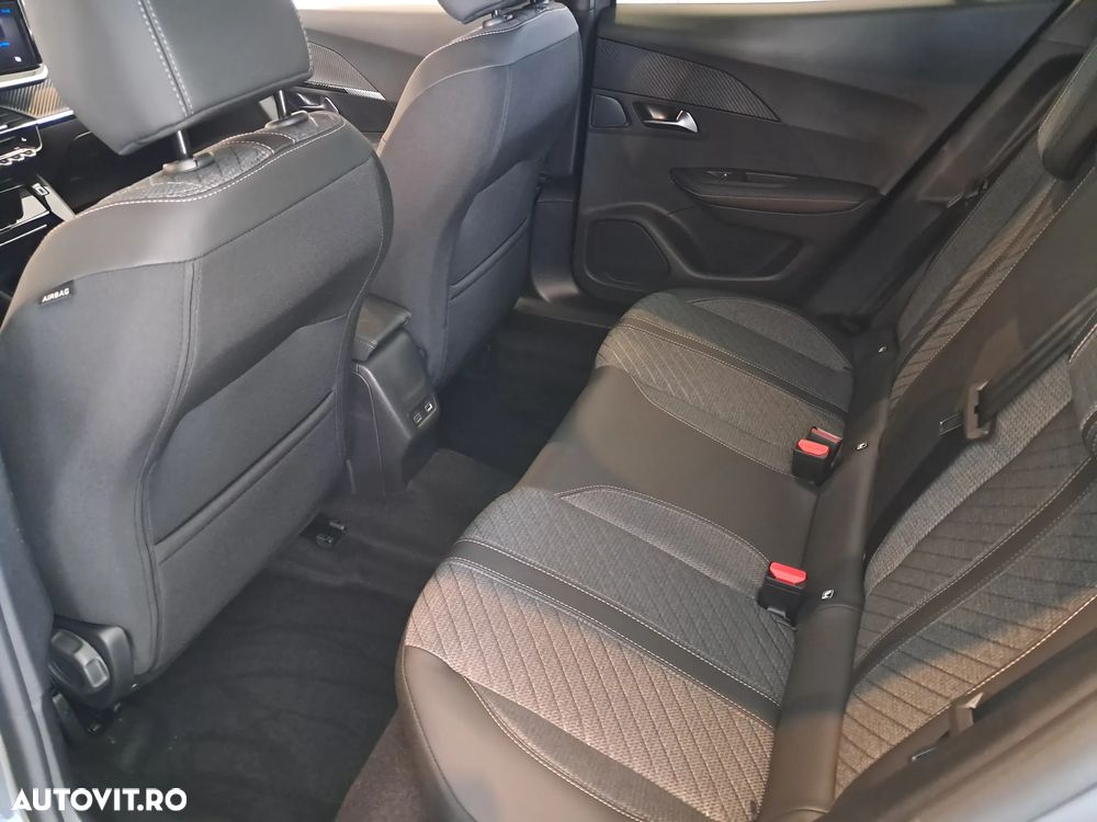 Peugeot 2008 Hybrid 145 e-DSC Allure - 16