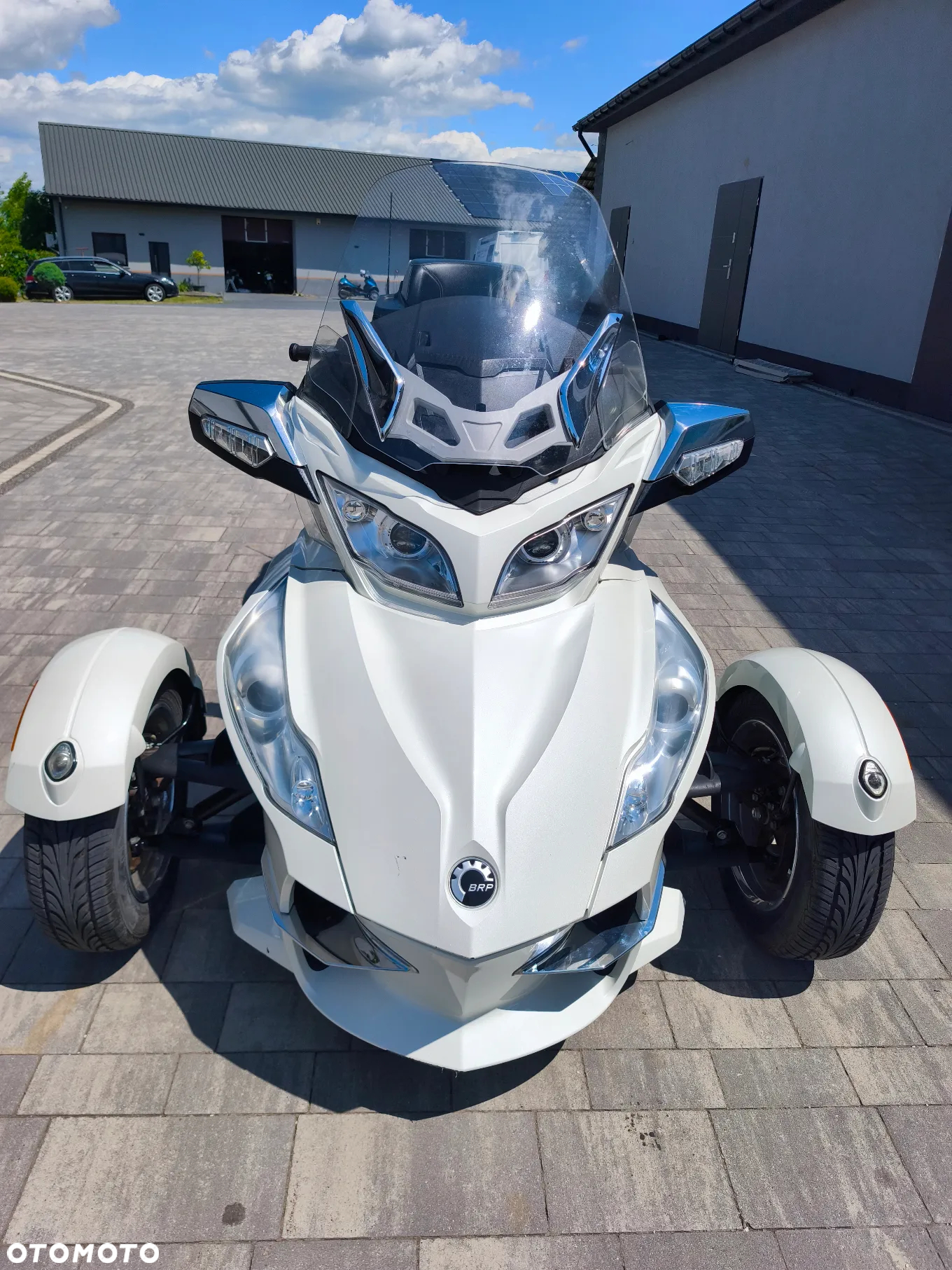 Can-Am Spyder - 17