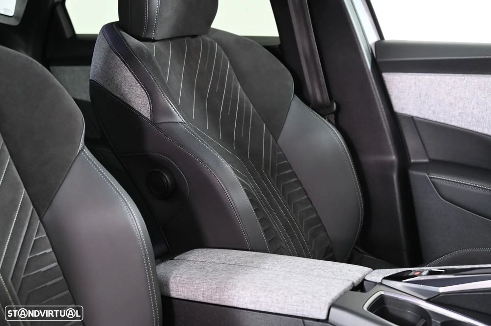 Peugeot 3008 1.2 Hybrid GT e-DCS6 - 24