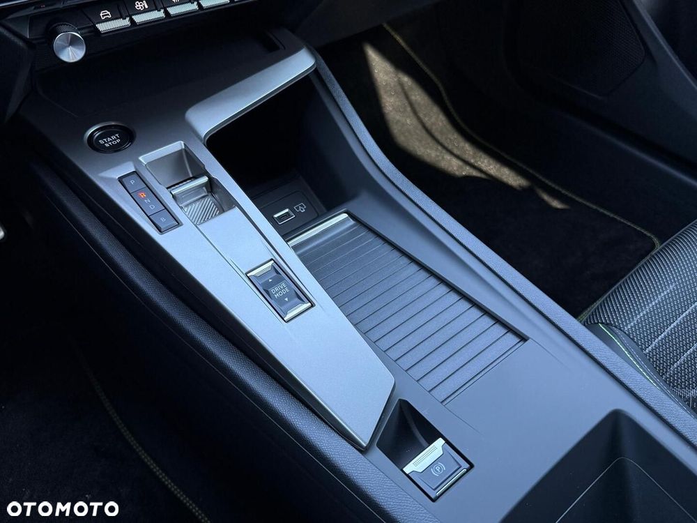 Peugeot 308 - 15