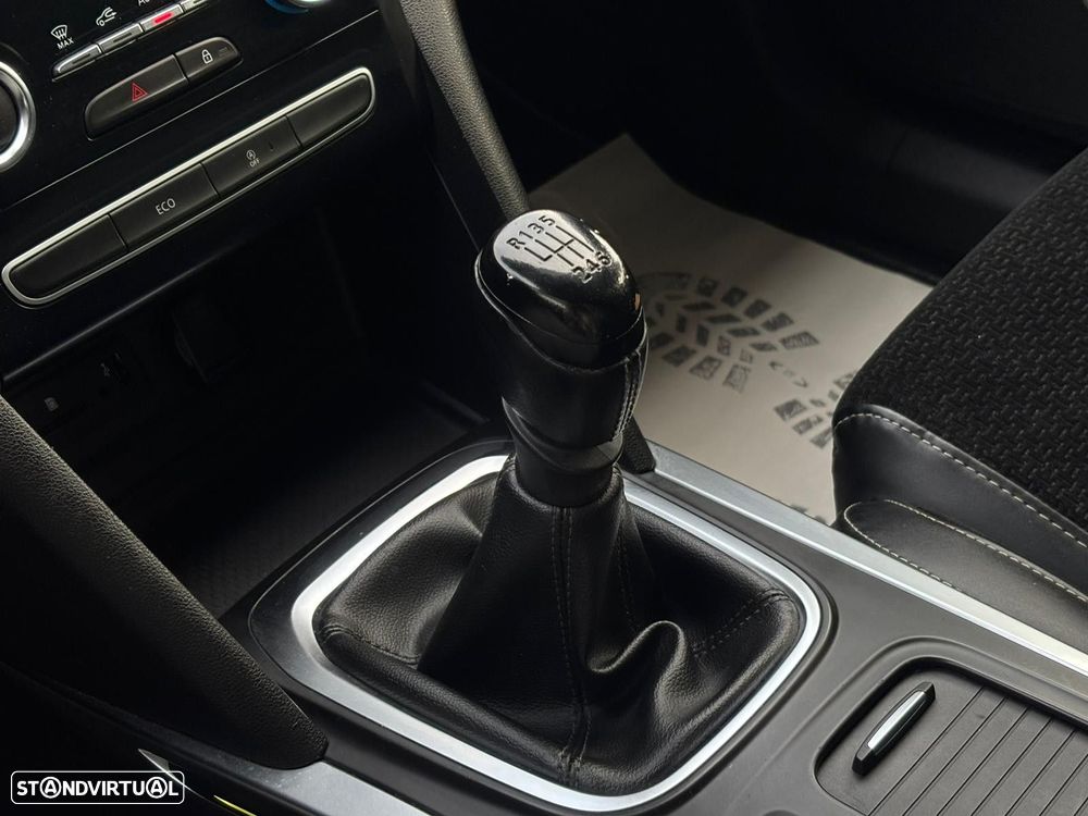 Renault Mégane - 21