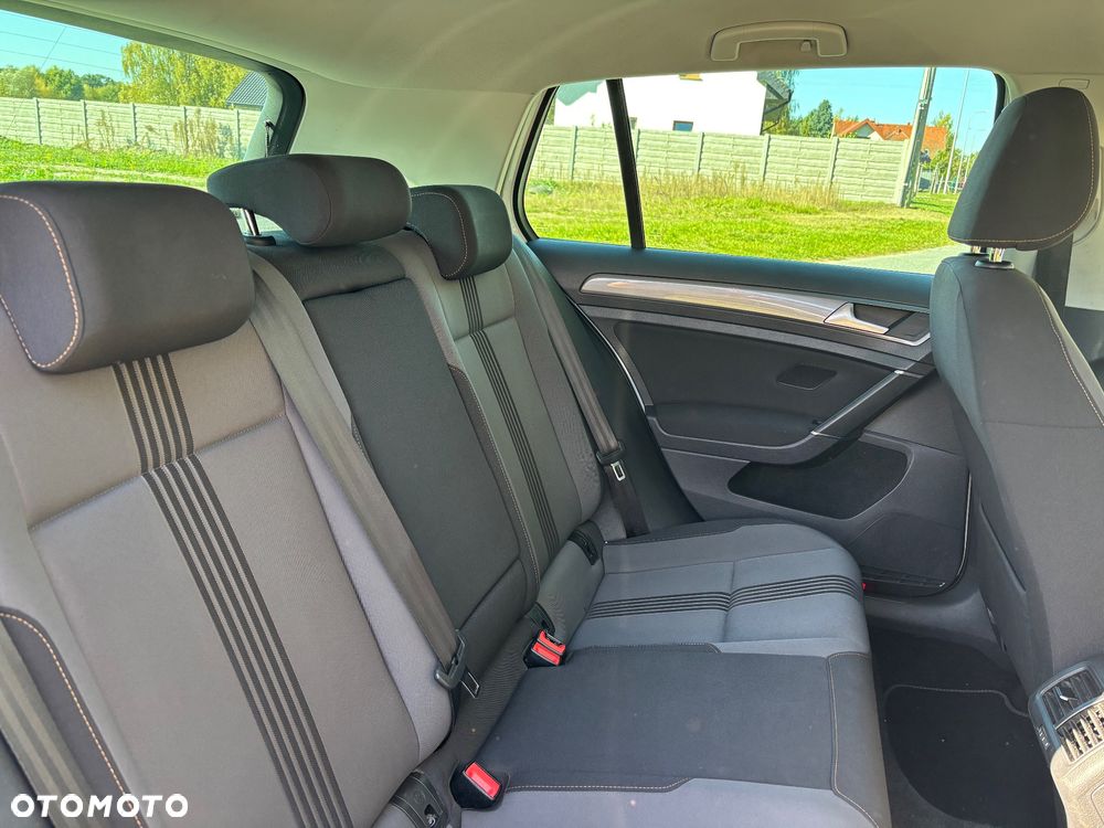 Volkswagen Golf 1.2 TSI BlueMotion Technology Allstar - 25