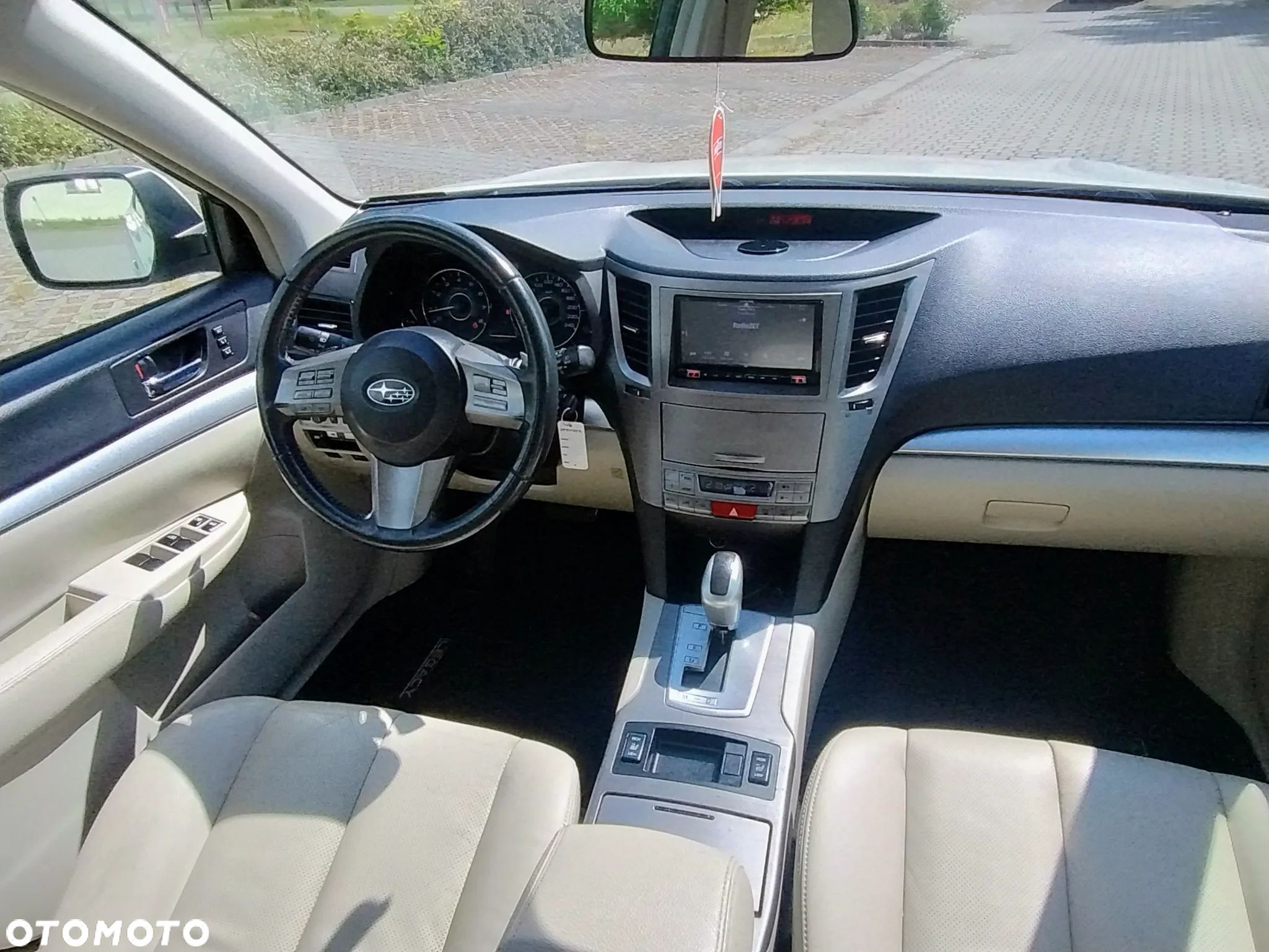 Subaru Legacy 2.5i Comfort Navi - 16