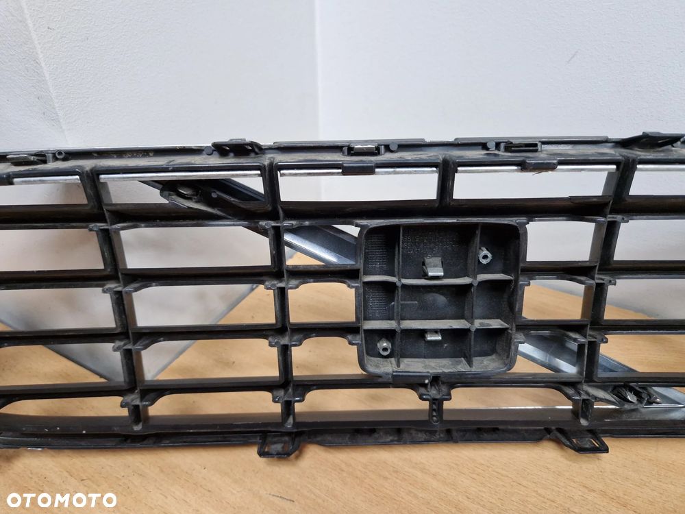 VOLVO V50 LIFT ATRAPA GRILL 07-12 30744916 - 8