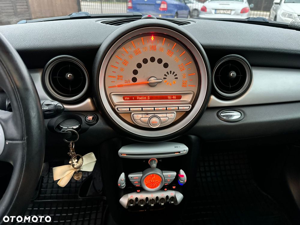 MINI ONE - 23