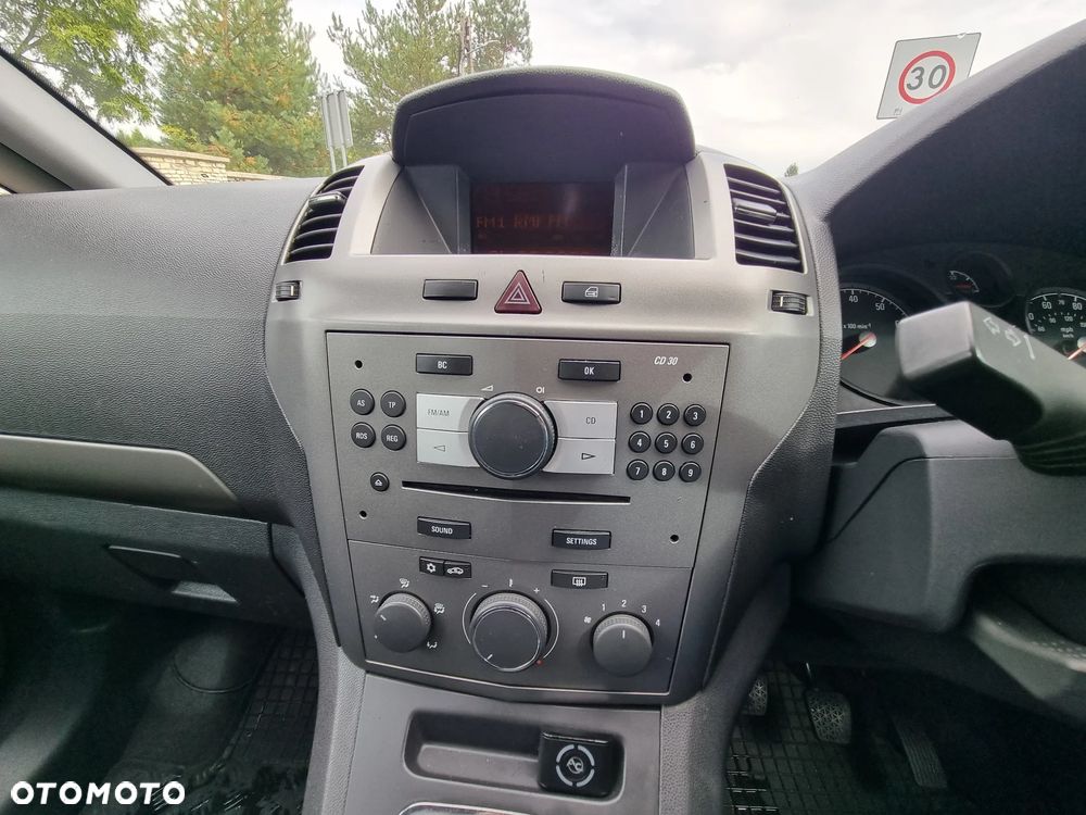 Opel Zafira - 21