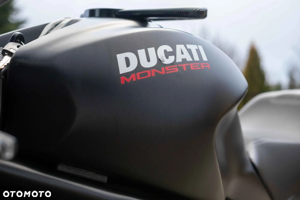 Ducati Monster - 19