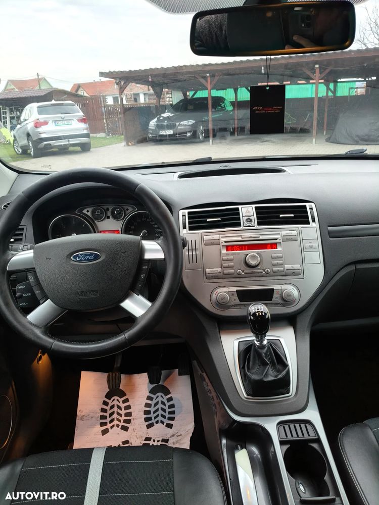 Ford Kuga 2.0 TDCi 4x4 Titanium - 8