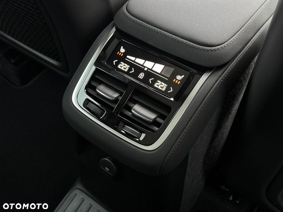 Volvo XC 90 - 15