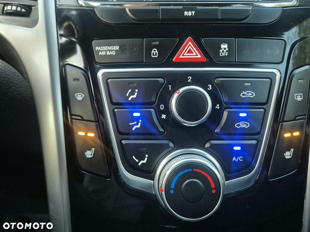 Hyundai i30 - 18