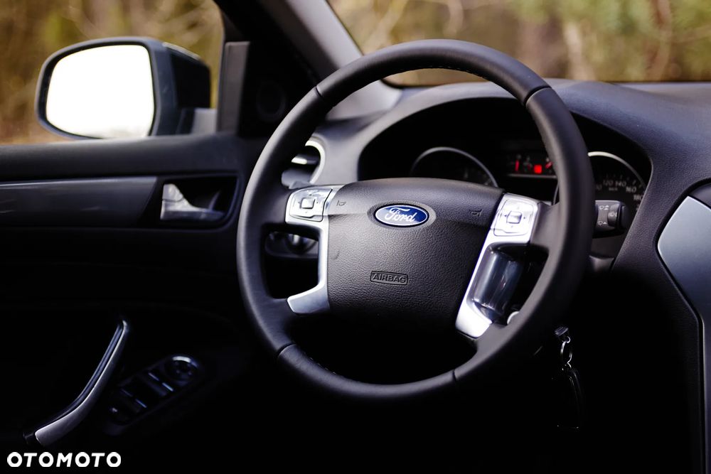 Ford Mondeo 2.0 TDCi Titanium - 21