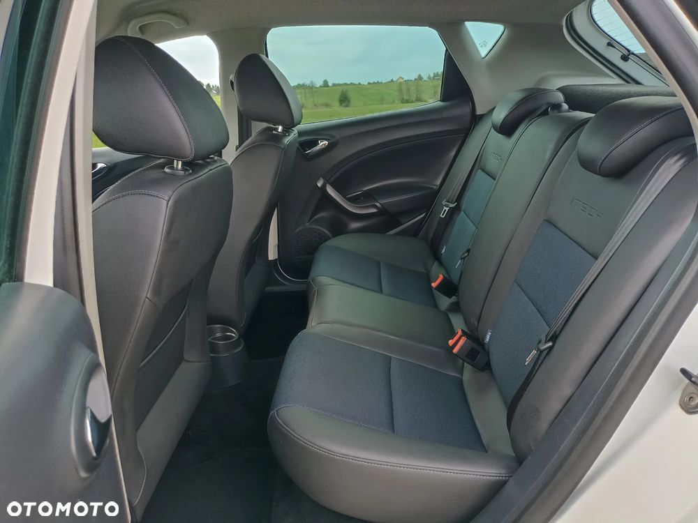 Seat Ibiza 1.4 16V i-Tech - 10