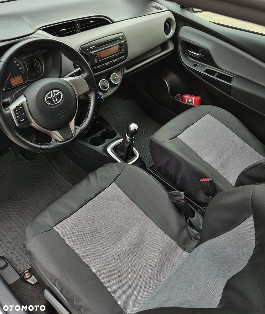 Toyota Yaris 1.0 Active EU6 - 6