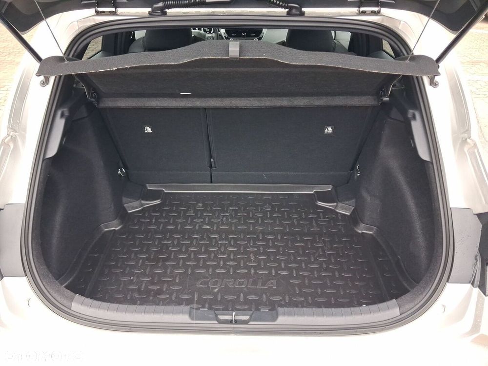 Toyota Corolla 1.8 Hybrid Style - 12