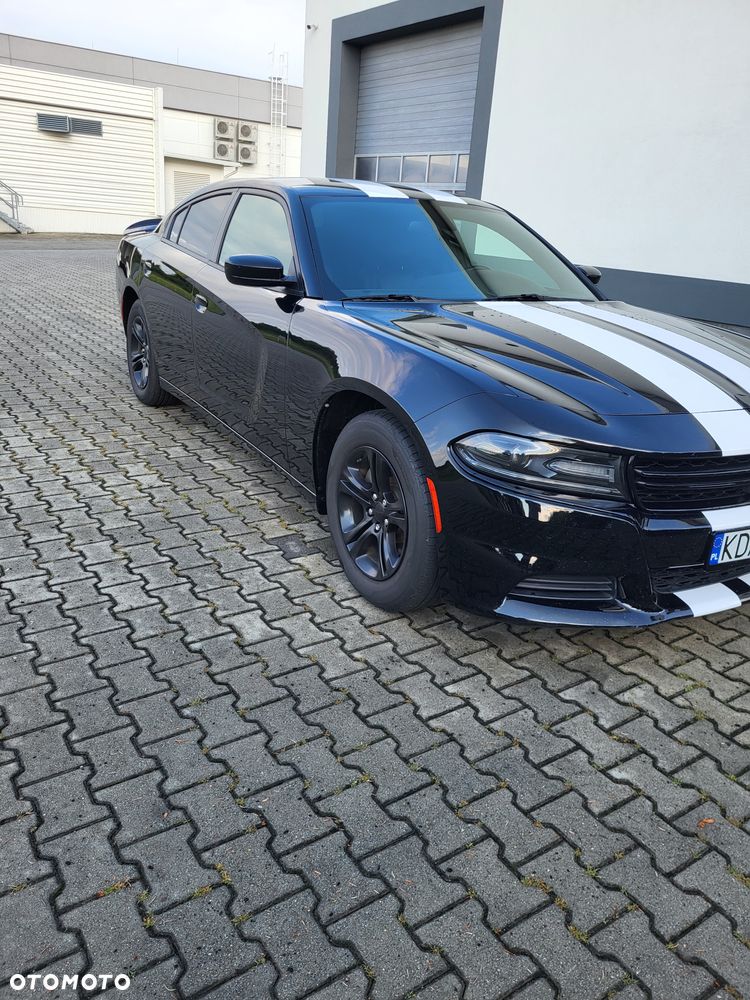 Dodge Charger - 4