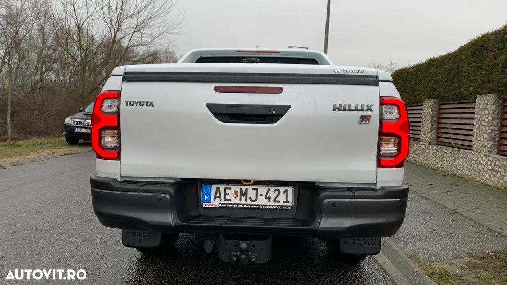 Toyota Hilux 2.8D 204CP 4x4 Double Cab AT GR Sport - 4