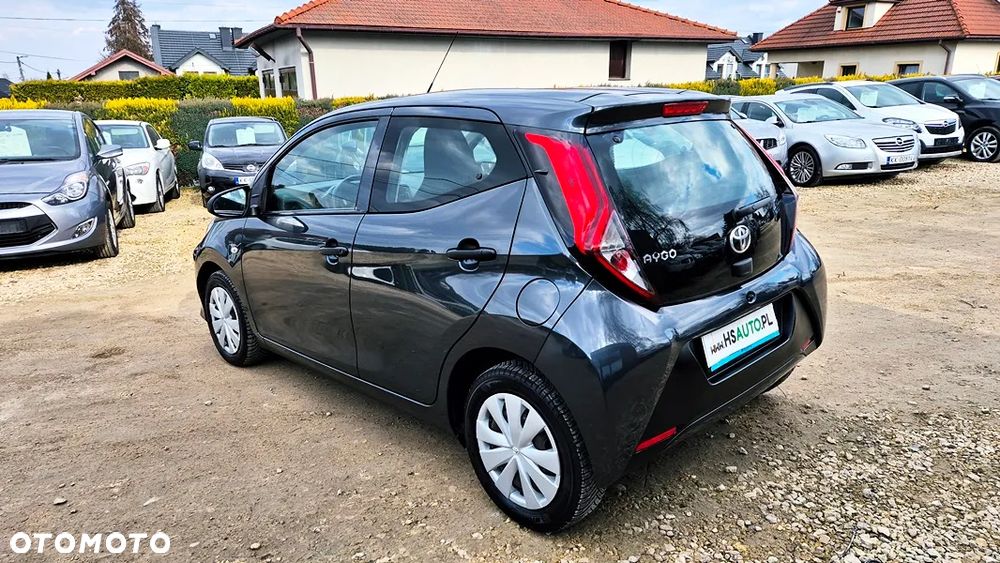 Toyota Aygo x-final - 19