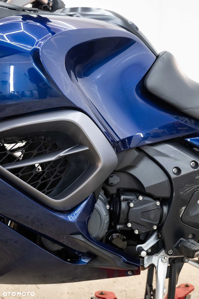Triumph Trophy - 13