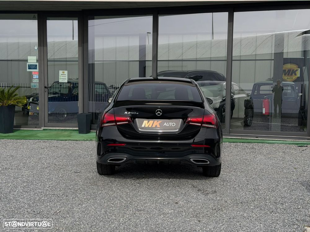 Mercedes-Benz A 250 Limousine e 8G-DCT AMG Line - 5