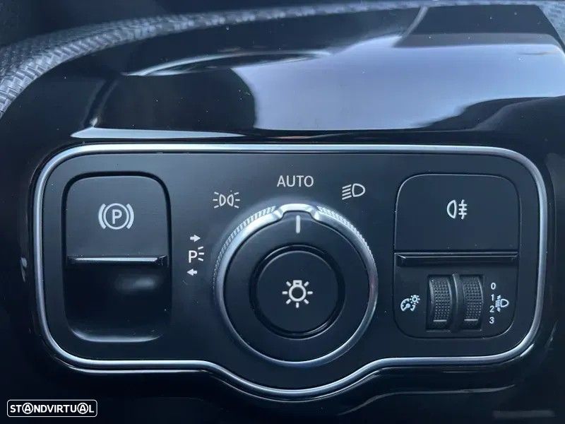 Mercedes-Benz A 180 d Style Plus Aut. - 39