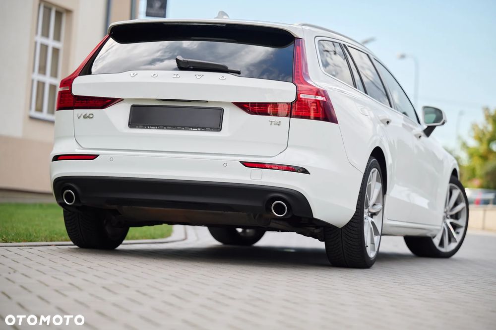 Volvo V60 2.0T Geartronic Powershift Momentum - 2