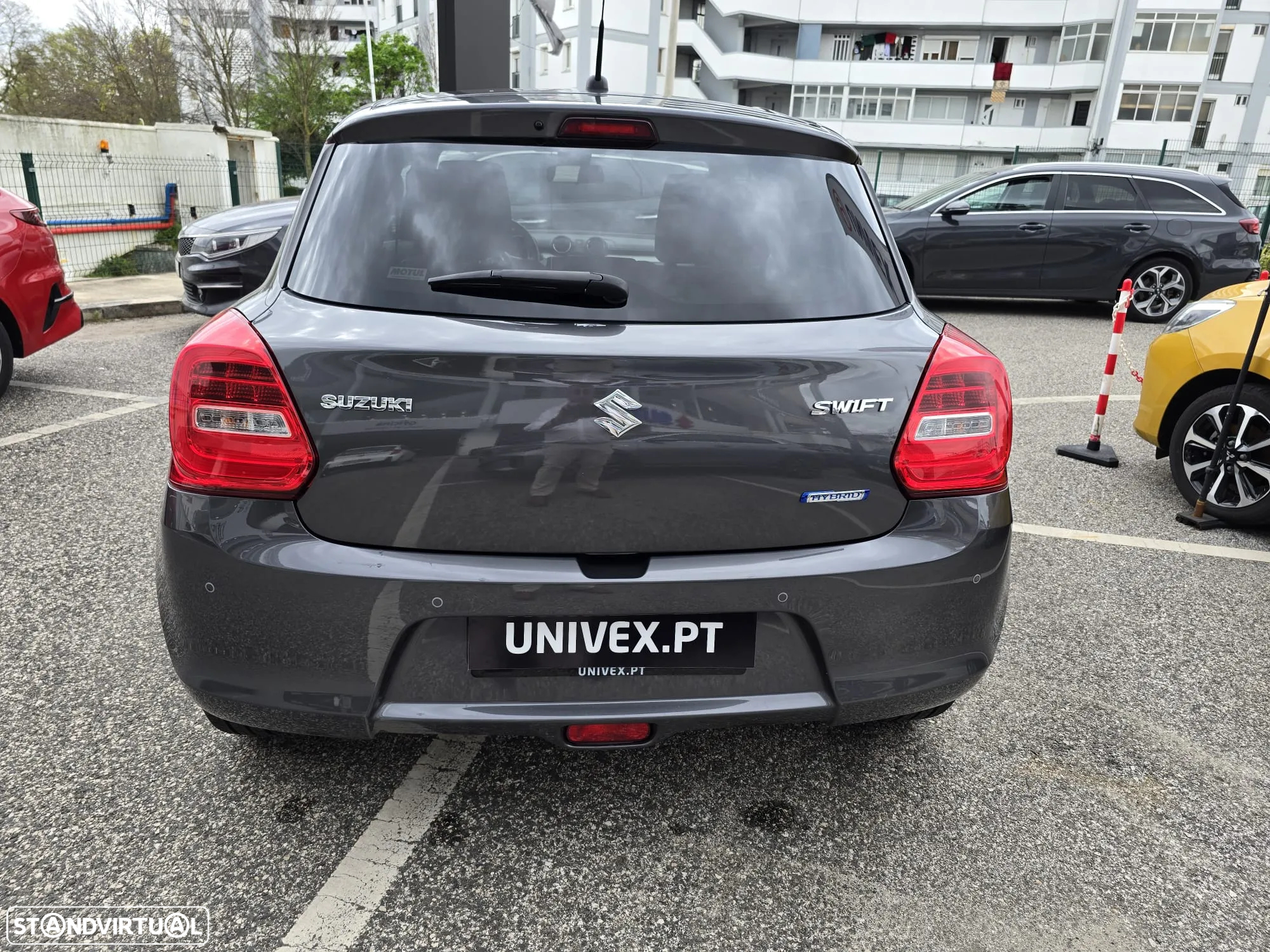 Suzuki Swift 1.2 Mild Hybrid GLE - 9