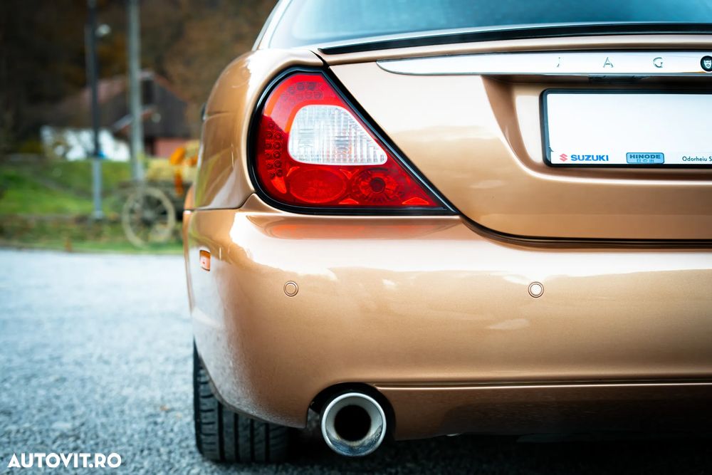 Jaguar XJ XJ8 4.2 V8 Executive Aut - 14