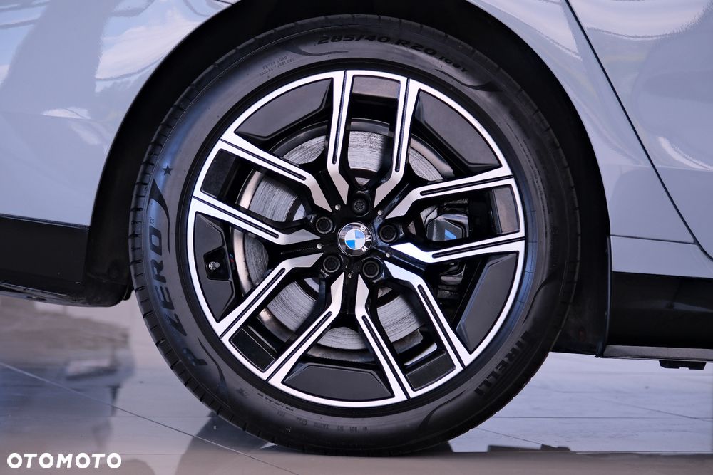 BMW Seria 7 - 14