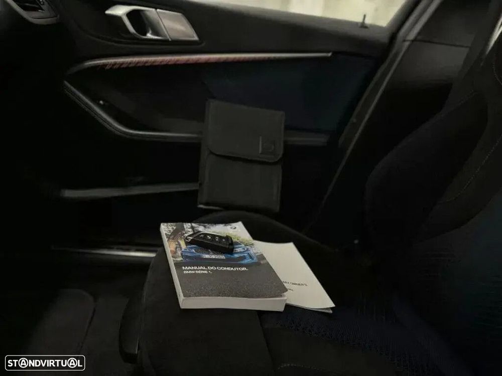 BMW 116 d Pack Desportivo M - 47