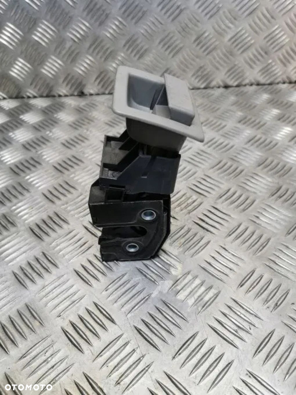 VW TOUAREG 7L 03-09R KLAMKA FOTELA OPARCIA ZAMEK PRAWA PASAZERA SZARA 7L6885682