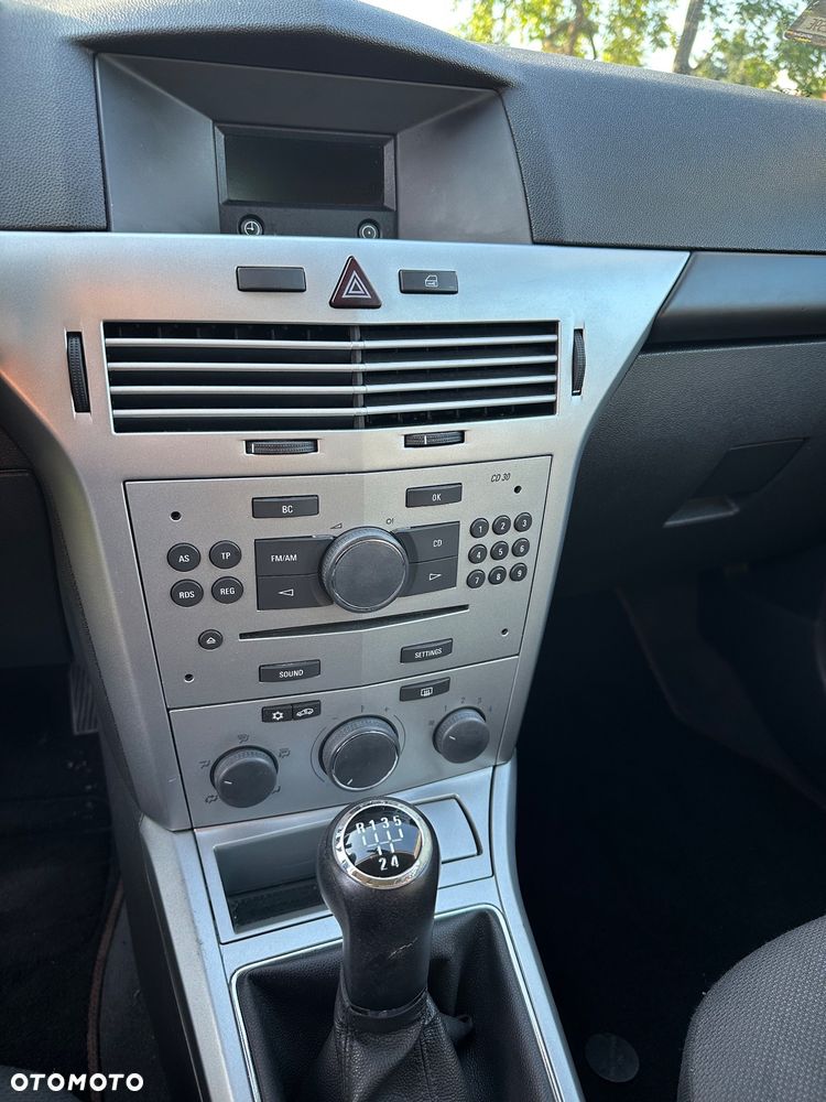 Opel Astra III 1.4 Enjoy - 10
