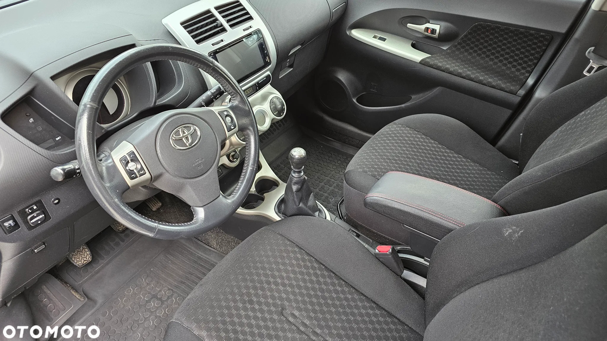 Toyota Urban Cruiser 1.33 Sol EU5 - 15