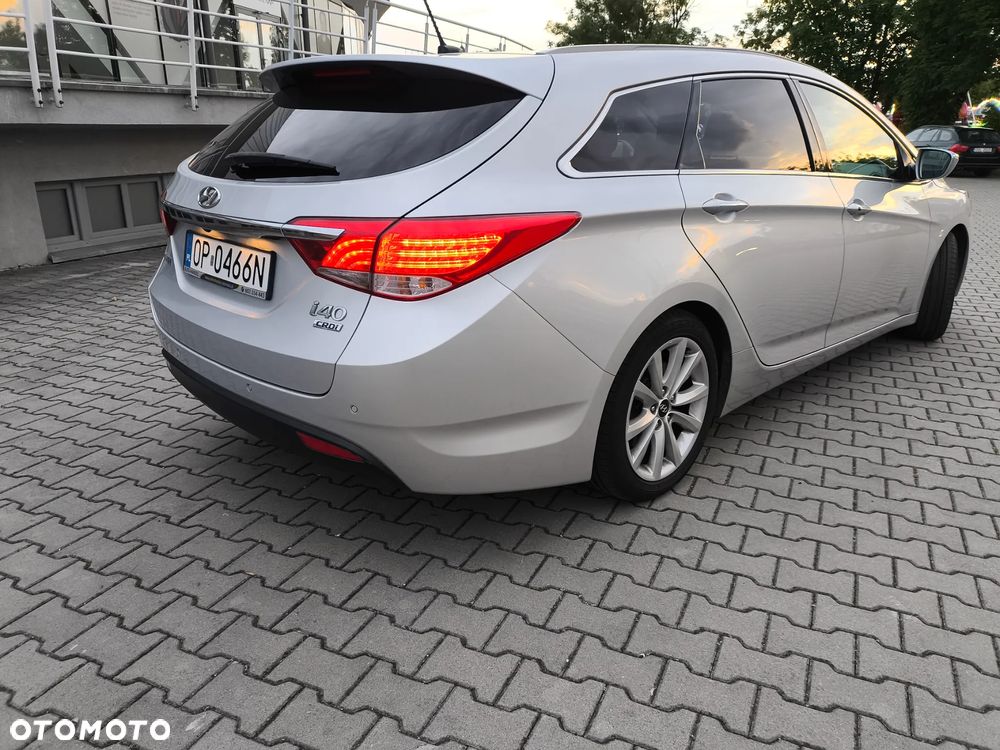 Hyundai i40 1.7 CRDi Comfort + - 18