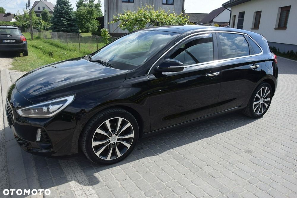 Hyundai i30 1.6 D Premium - 16