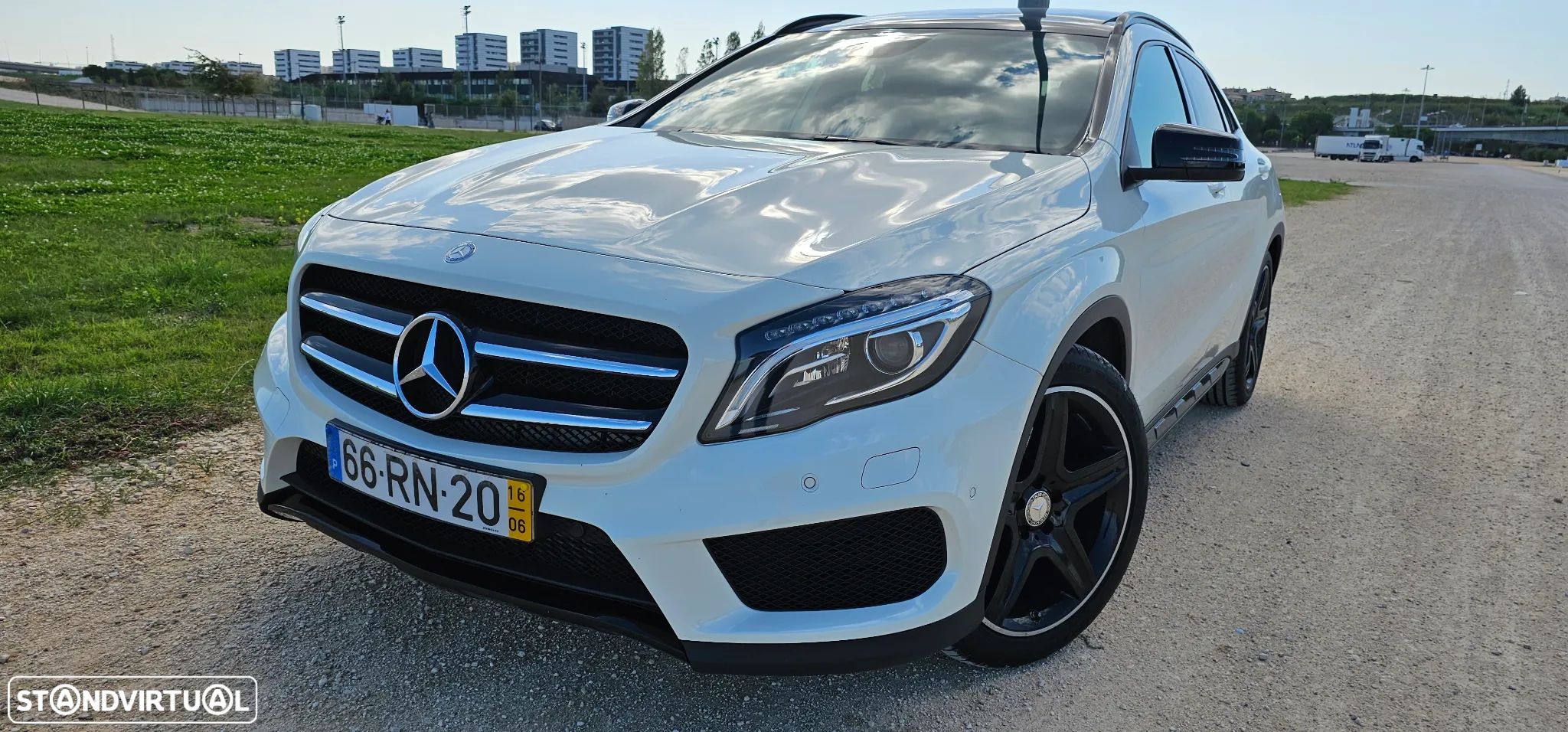 Mercedes-Benz GLA 220 CDi AMG Line - 1