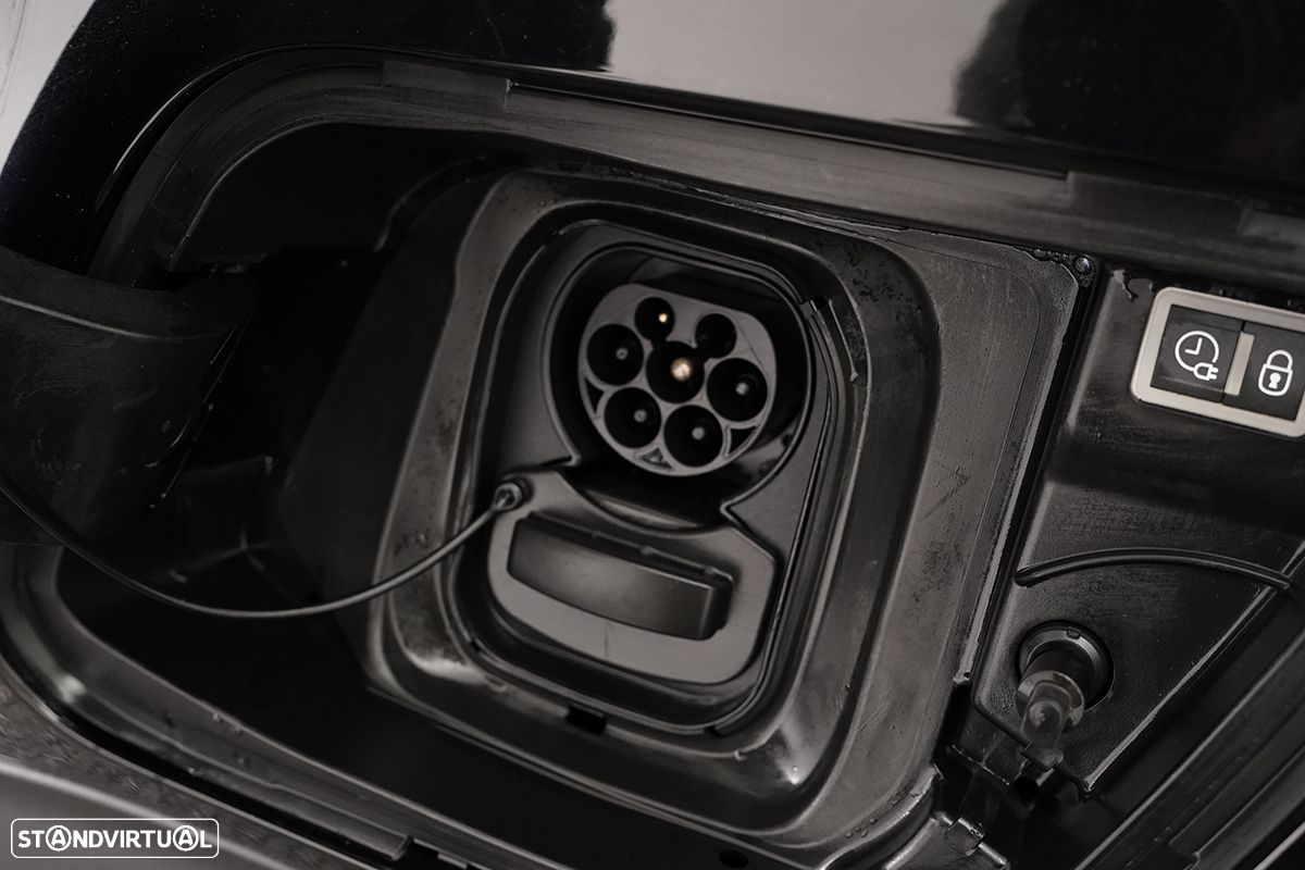 Peugeot e-2008 50 kWh GT - 6