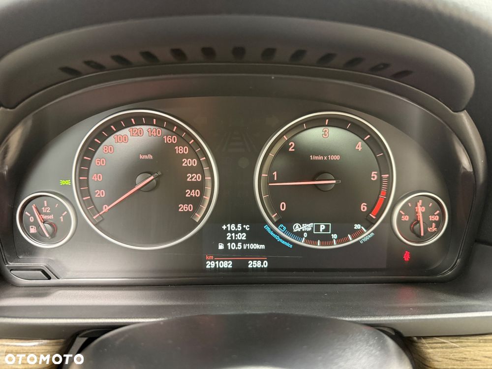 BMW Seria 5 520d xDrive Modern Line - 15